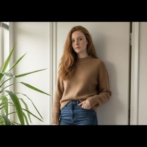 Everlane Women's Camel Crew Neck Sweater